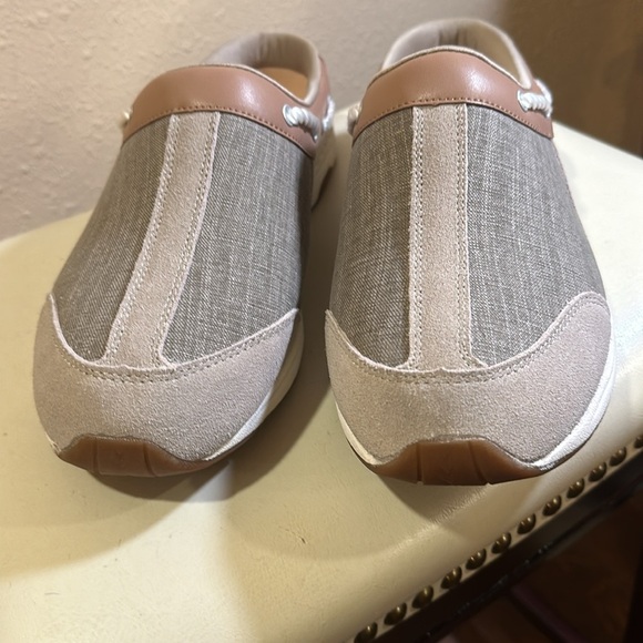 Easy Spirit mules. Size 12 W - Picture 3 of 8